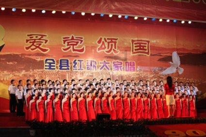 地库停车费一年一涨 业主们喊话:给出一个合理依据!